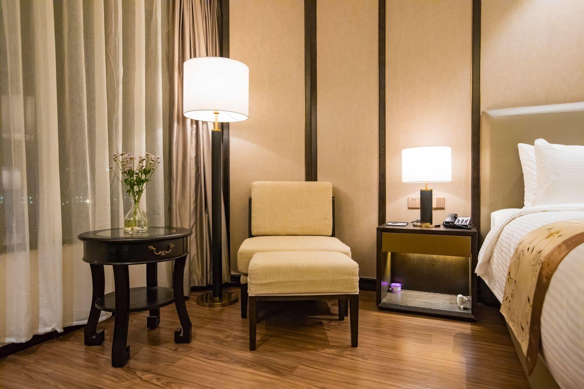 Ramada Shanghai Songjiang Buitenkant foto
