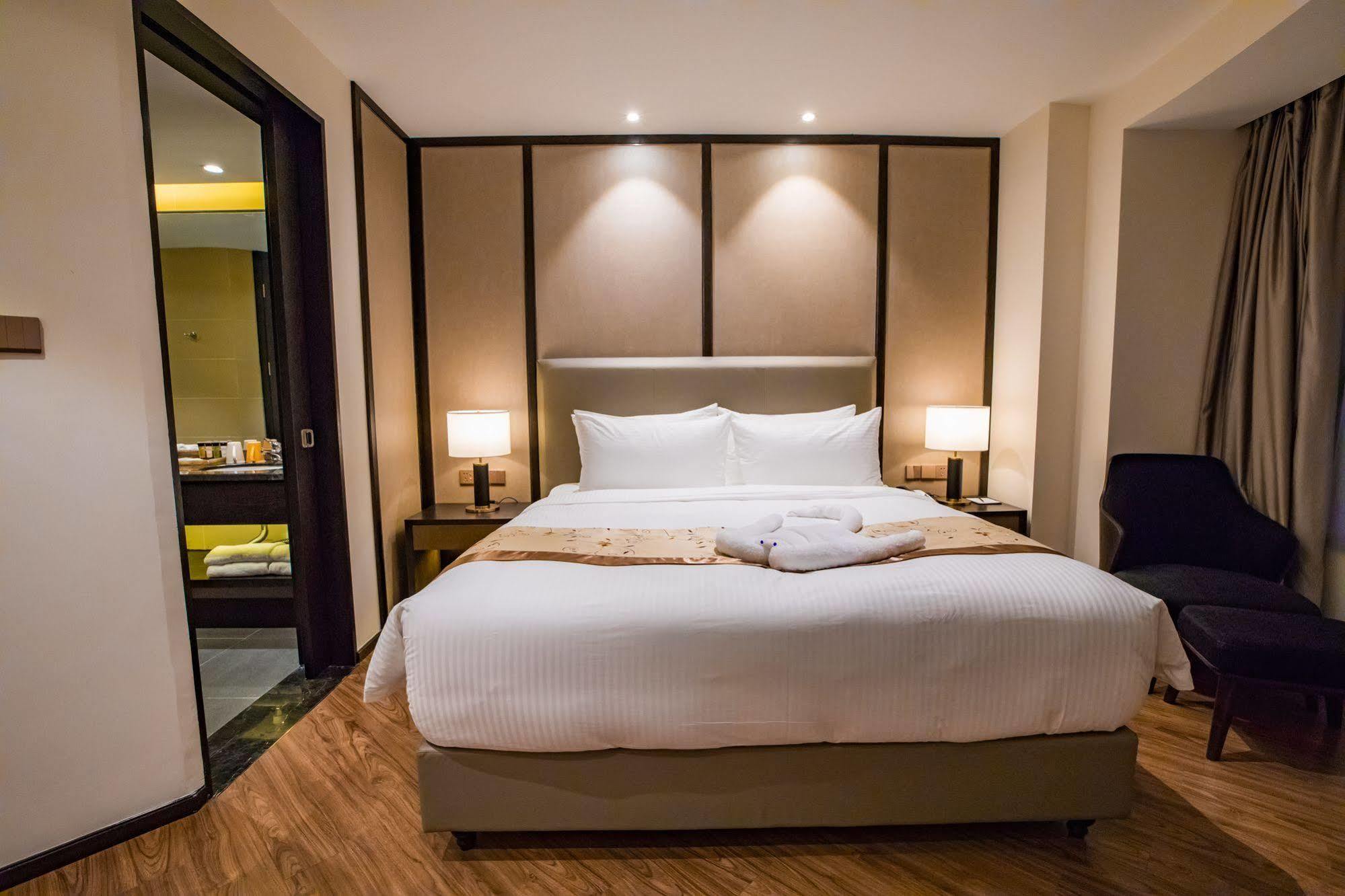 Ramada Shanghai Songjiang Buitenkant foto