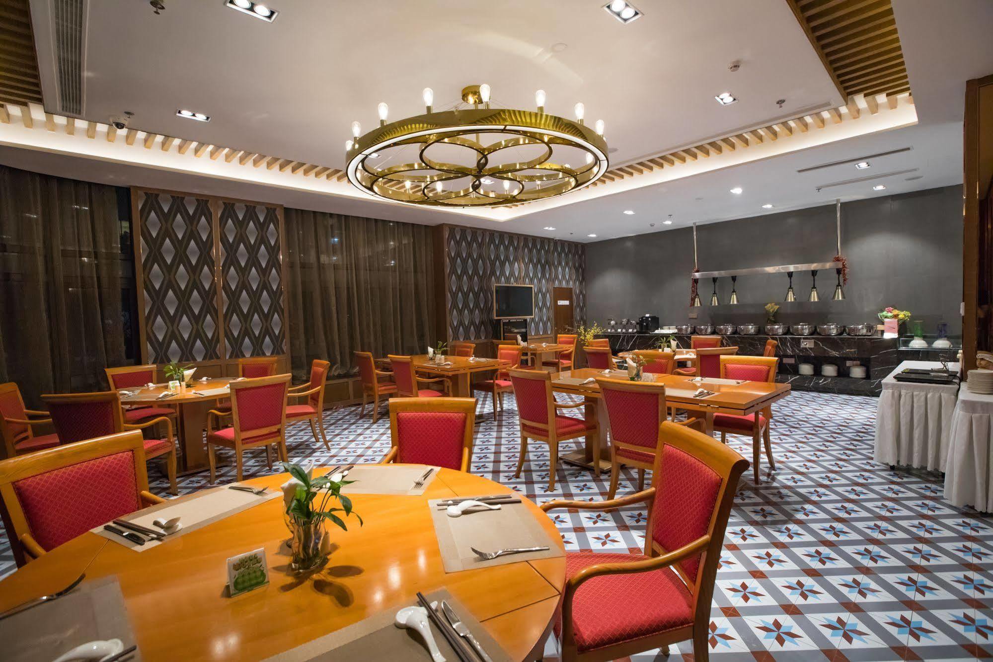 Ramada Shanghai Songjiang Buitenkant foto